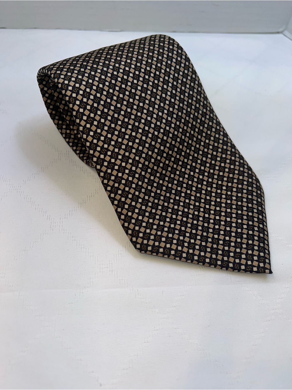 🔥🔥🔥 Fendi Cravette 100% Silk Tie Made in Italy